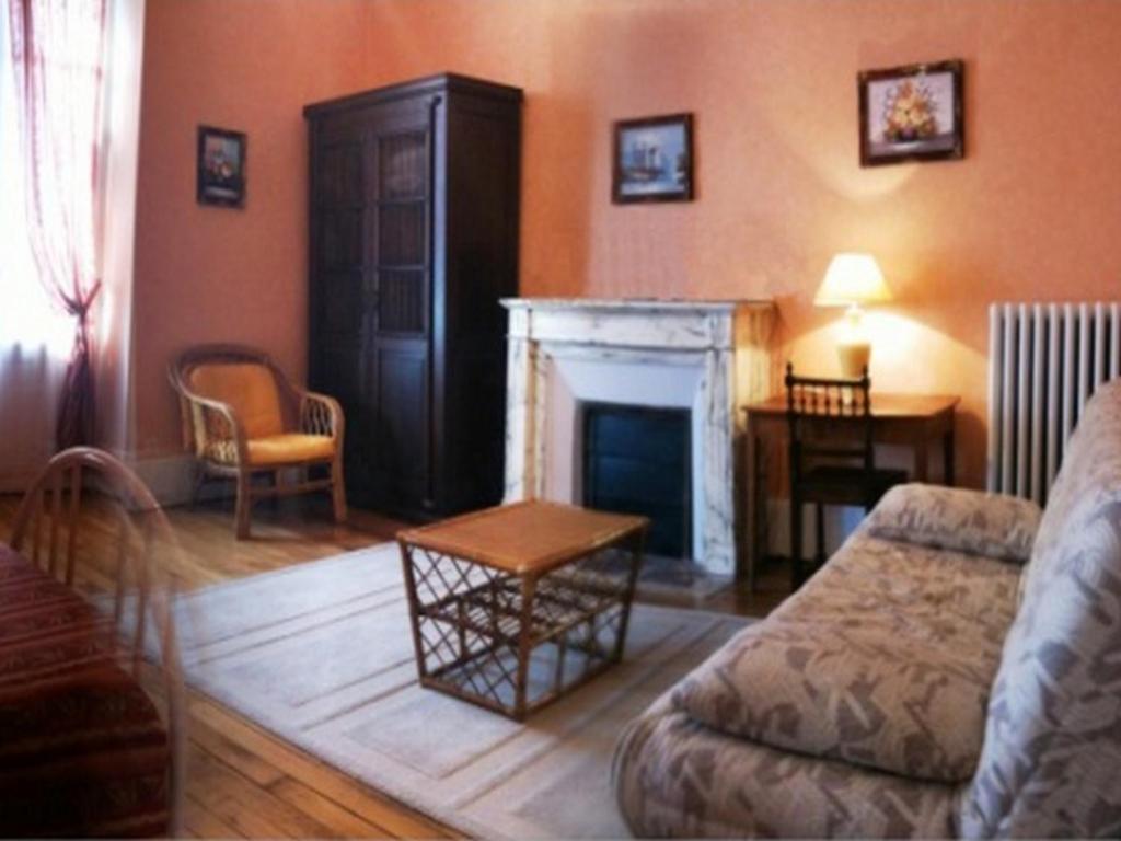 Chambres Et Tables D'Hotes Les Breuils Mariol Oda fotoğraf